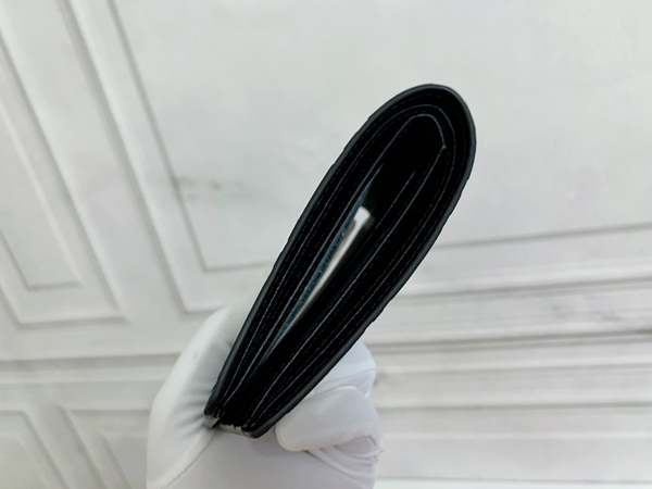 LVコピーウォレット背面デザイン